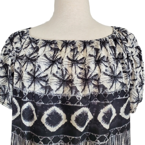 Kenneth Cole Reaction Silk Geometric Peasant Blouse - Picture 2 of 8